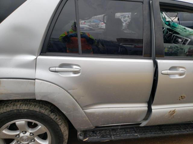 Photo 11 from auction – 2004 TOYOTA 4RUNNER SR with VIN JTEBT14R640032306