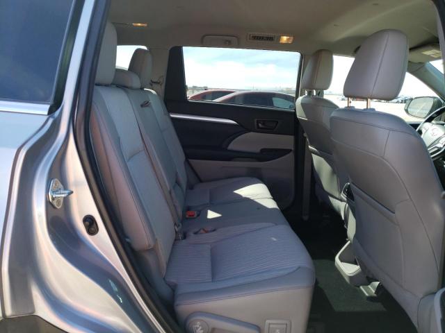 Photo 11 from auction – 2015 TOYOTA HIGHLANDER with VIN 5TDZKRFH5FS055391
