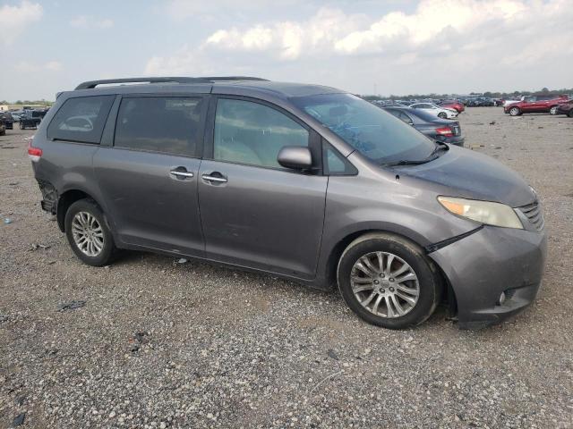Photo 4 from auction – 2012 TOYOTA SIENNA XLE with VIN 5TDYK3DC6CS239363