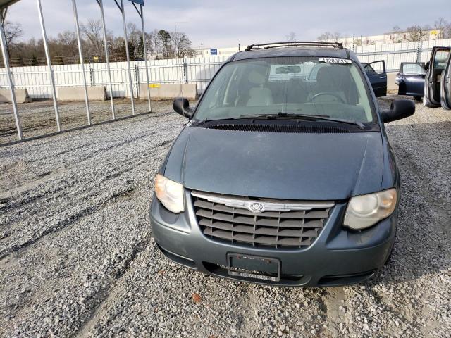 Photo 5 from auction – 2006 CHRYSLER TOWN & COU with VIN 2A4GP54L96R757399