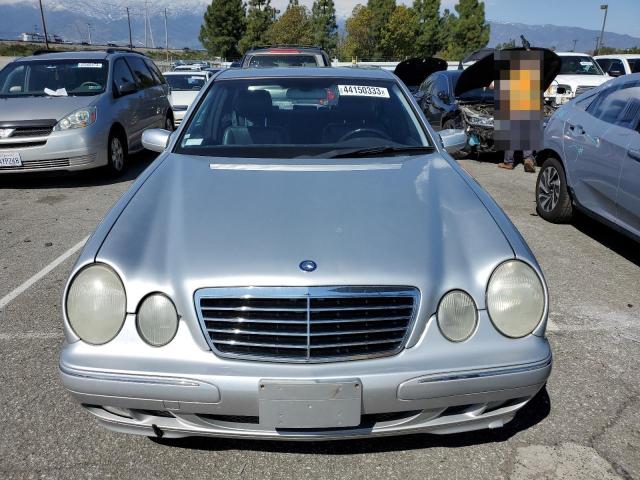Photo 5 from auction – 2001 MERCEDES-BENZ E 320 with VIN WDBJF65J51B166333