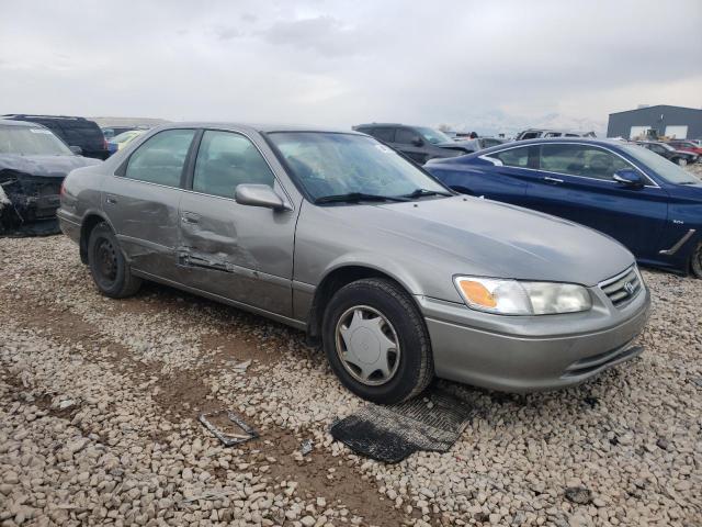 Photo 4 from auction – 2000 TOYOTA CAMRY with VIN 4T1BG22K9YU641873
