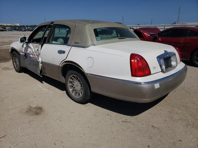Photo 2 from auction – 2000 LINCOLN TOWN CAR S with VIN 1LNHM82W8YY769975