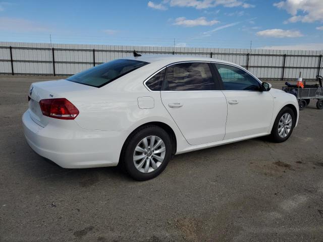Photo 3 from auction – 2014 VOLKSWAGEN PASSAT S with VIN 1VWAS7A33EC035182