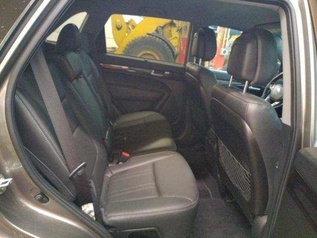 Photo 11 from auction – 2015 KIA SORENTO LX with VIN 5XYKTCA65FG642625