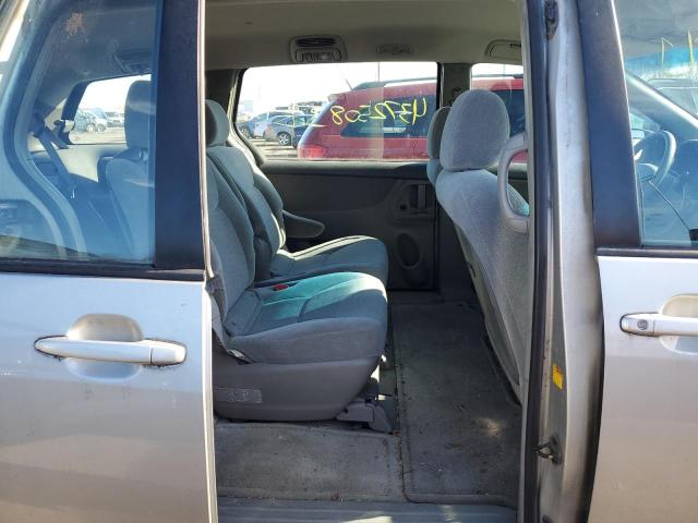 Photo 11 from auction – 2005 TOYOTA SIENNA CE with VIN 5TDZA23C55S362643
