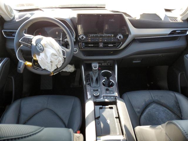Photo 8 from auction – 2021 TOYOTA HIGHLANDER with VIN 5TDDZRBH1MS129768