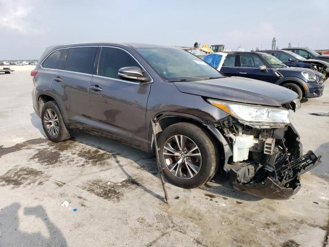 Photo 4 from auction – 2017 TOYOTA HIGHLANDER with VIN 5TDZARFH3HS027949