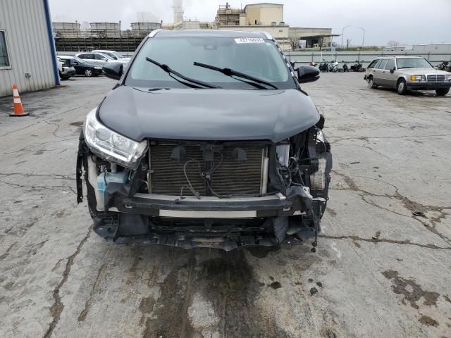 Photo 5 from auction – 2019 TOYOTA HIGHLANDER with VIN 5TDKZRFHXKS552606