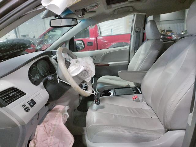 Photo 7 from auction – 2013 TOYOTA SIENNA XLE with VIN 5TDYK3DC1DS314679