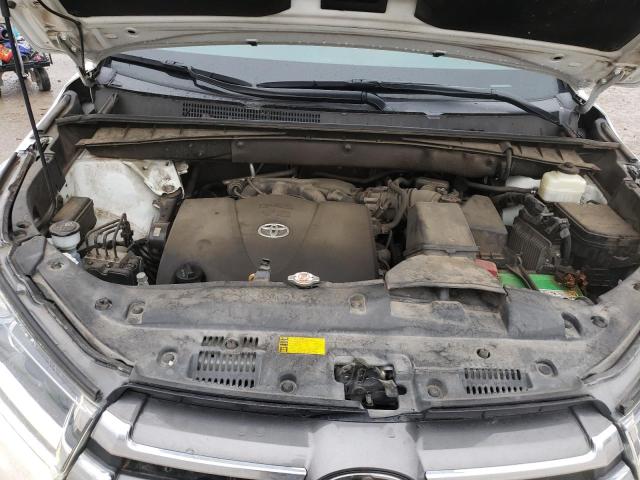 Photo 12 from auction – 2017 TOYOTA HIGHLANDER with VIN 5TDYZRFH7HS227687