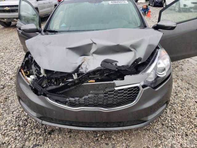 Photo 11 from auction – 2016 KIA FORTE LX with VIN KNAFX4A62G5481797