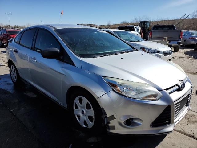 Photo 4 from auction – 2014 FORD FOCUS S with VIN 1FADP3E22EL229848