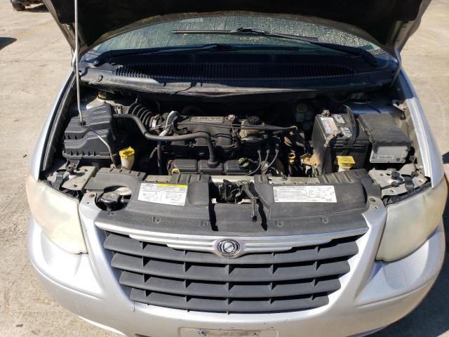 Photo 11 from auction – 2006 CHRYSLER TOWN & COU with VIN 2A4GP54L46R618541