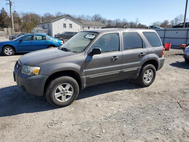 FORD ESCAPE XLS 2005 with VIN 1FMYU02Z25KC52102 - Photo from auction