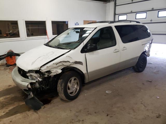 TOYOTA SIENNA LE 2000 with VIN 4T3ZF13C7YU282288 - Photo from auction