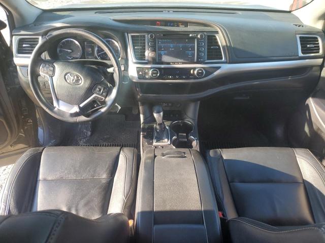 Photo 8 from auction – 2018 TOYOTA HIGHLANDER with VIN 5TDJZRFH3JS547595