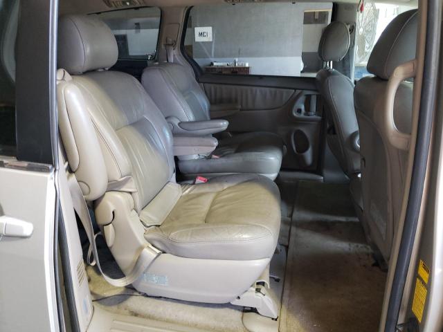 Photo 11 from auction – 2004 TOYOTA SIENNA XLE with VIN 5TDBA22C34S023056