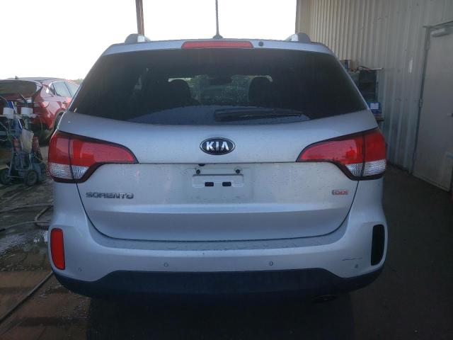 Photo 6 from auction – 2015 KIA SORENTO LX with VIN 5XYKT3A63FG557704