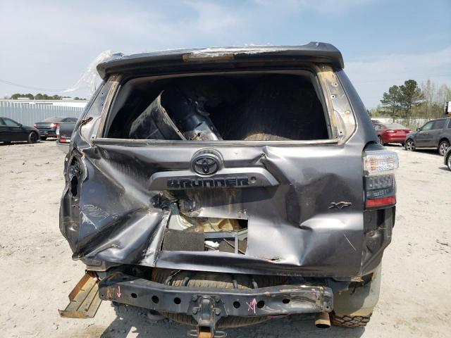 Photo 6 from auction – 2018 TOYOTA 4RUNNER SR with VIN JTEBU5JR6J5589255
