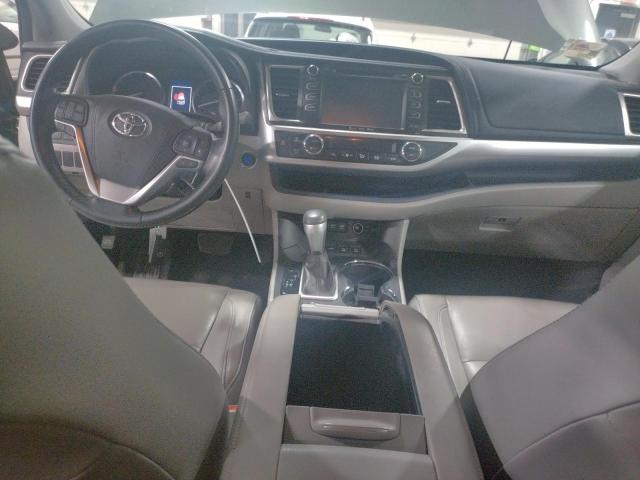 Photo 8 from auction – 2018 TOYOTA HIGHLANDER with VIN 5TDJZRFH0JS807144