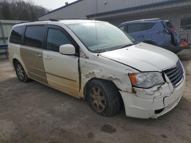 Photo 4 from auction – 2010 CHRYSLER TOWN AND C with VIN 2A4RR5D17AR285830