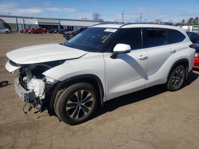 TOYOTA HIGHLANDER 2021 with VIN 5TDHZRBH0MS546414 - Photo from auction