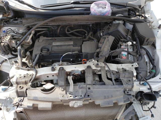 Photo 12 from auction – 2015 HONDA CR-V LX with VIN 5J6RM4H3XFL065005