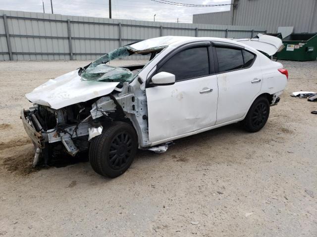 NISSAN VERSA S 2015 with VIN 3N1CN7APXFL832558 - Photo from auction