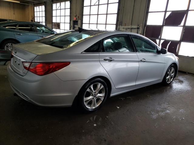 Photo 3 from auction – 2013 HYUNDAI SONATA SE with VIN 5NPEC4AC5DH554303
