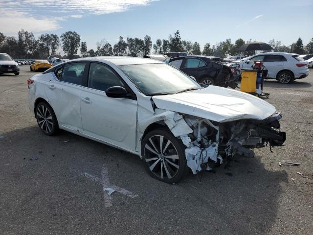 Photo 4 from auction – 2022 NISSAN ALTIMA SR with VIN 1N4BL4CW2NN304809