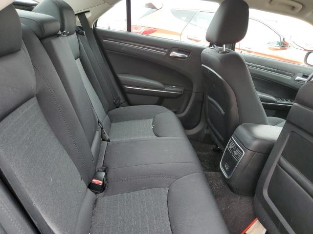 Photo 10 from auction – 2018 CHRYSLER 300 TOURIN with VIN 2C3CCARG3JH315774