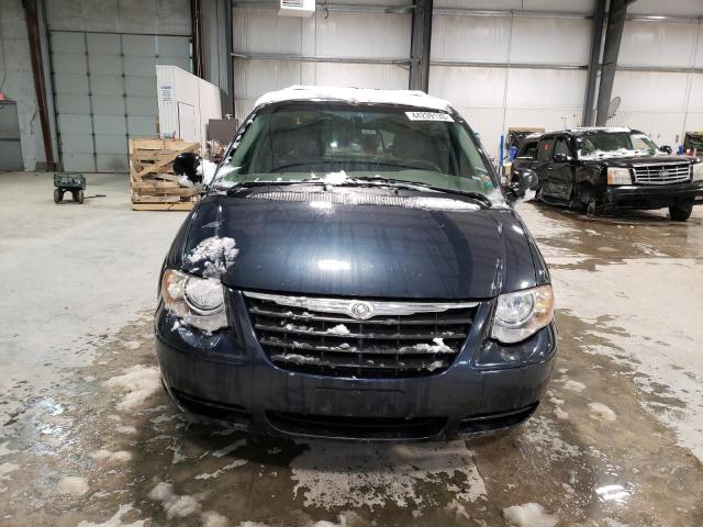 Photo 5 from auction – 2007 CHRYSLER TOWN & COU with VIN 2A8GP54L67R293391