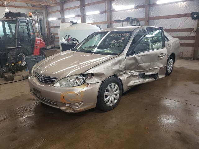 TOYOTA CAMRY LE 2005 with VIN 4T1BE32K75U990022 - Photo from auction