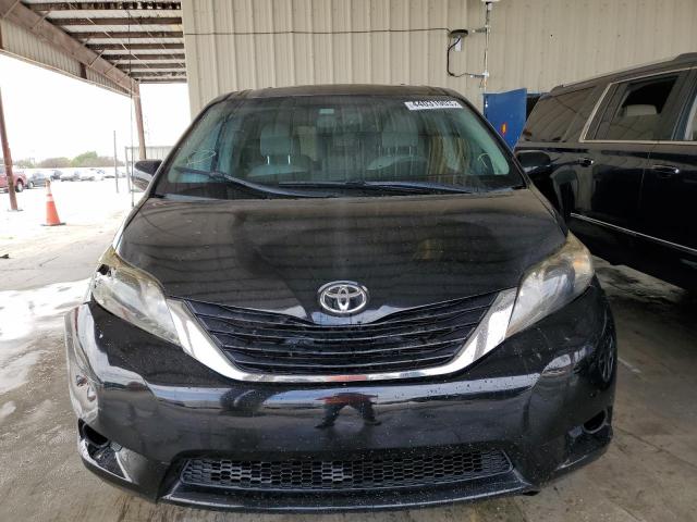 Photo 5 from auction – 2011 TOYOTA SIENNA XLE with VIN 5TDYK3DC2BS162196