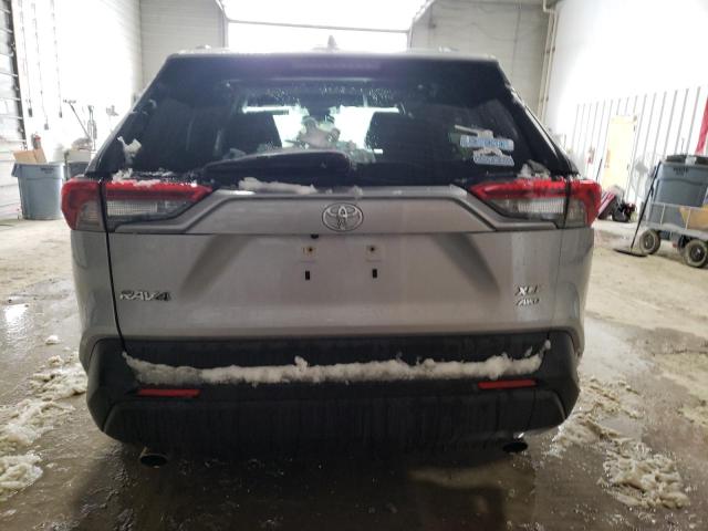 Photo 6 from auction – 2019 TOYOTA RAV4 XLE with VIN JTMP1RFV4KD020413
