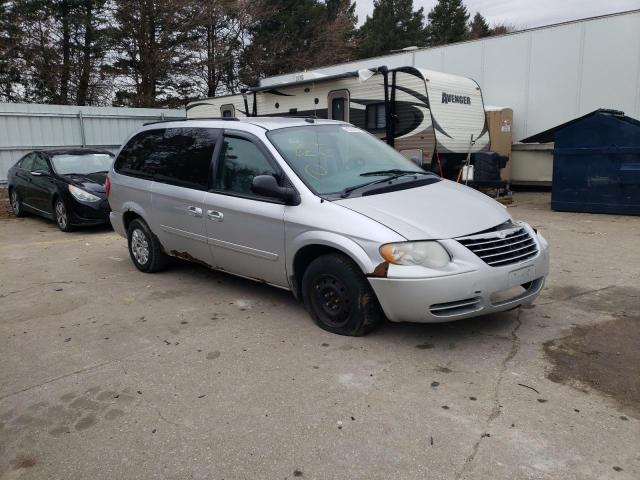 Photo 4 from auction – 2005 CHRYSLER TOWN & COU with VIN 2C4GP44R85R407104