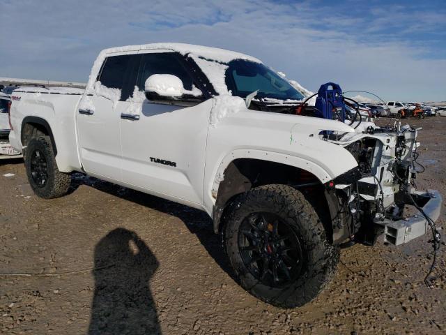 Photo 4 from auction – 2022 TOYOTA TUNDRA DOU with VIN 5TFJA5DA9NX043686