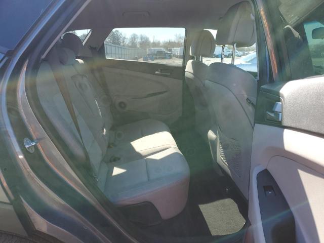 Photo 10 from auction – 2018 HYUNDAI TUCSON SE with VIN KM8J2CA49JU683985