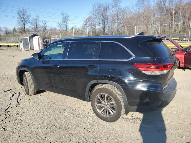 Photo 2 from auction – 2018 TOYOTA HIGHLANDER with VIN 5TDJZRFH3JS547595