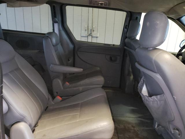 Photo 11 from auction – 2005 CHRYSLER TOWN & COU with VIN 2C4GP54L95R194259