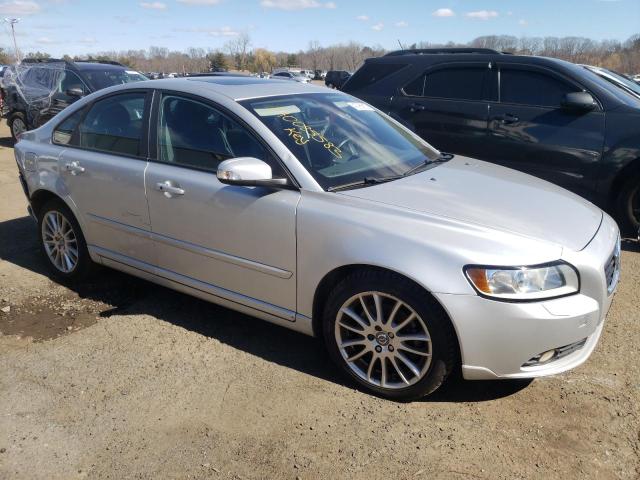 Photo 4 from auction – 2010 VOLVO S40 2.4I with VIN YV1390MS8A2512197