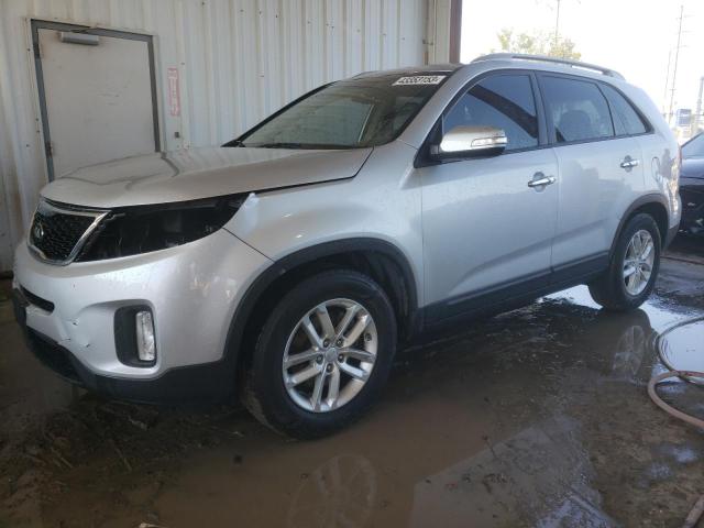 KIA SORENTO LX 2015 with VIN 5XYKT3A63FG557704 - Photo from auction