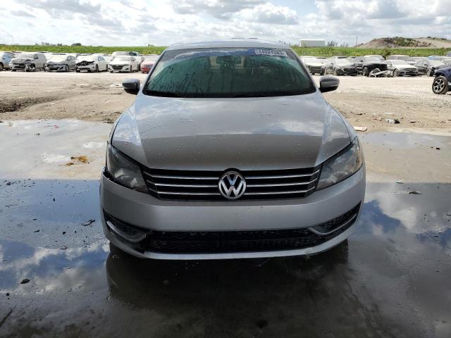 Photo 5 from auction – 2014 VOLKSWAGEN PASSAT S with VIN 1VWAS7A33EC102153