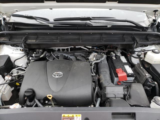 Photo 11 from auction – 2021 TOYOTA HIGHLANDER with VIN 5TDDZRBH0MS126246