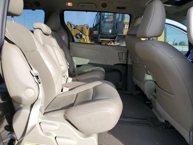 Photo 11 from auction – 2017 TOYOTA SIENNA XLE with VIN 5TDYZ3DC4HS778759