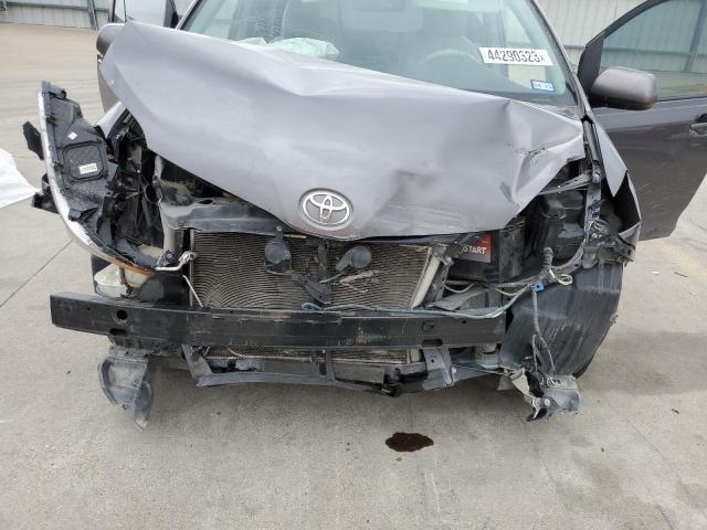 Photo 12 from auction – 2014 TOYOTA SIENNA LE with VIN 5TDKK3DC5ES444990