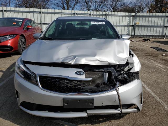 Photo 5 from auction – 2018 KIA FORTE LX with VIN 3KPFK4A75JE165588