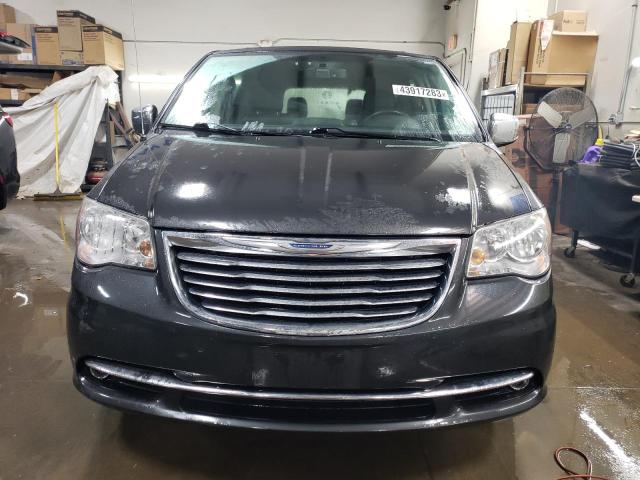 Photo 5 from auction – 2012 CHRYSLER TOWN & COU with VIN 2C4RC1CG4CR376658