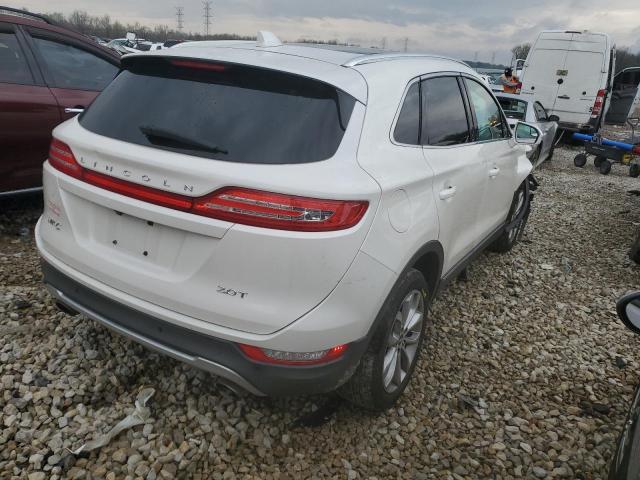Photo 3 from auction – 2017 LINCOLN MKC SELECT with VIN 5LMCJ2C93HUL12407